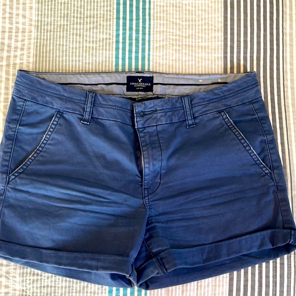 American Eagle Broken In Khaki Shorts